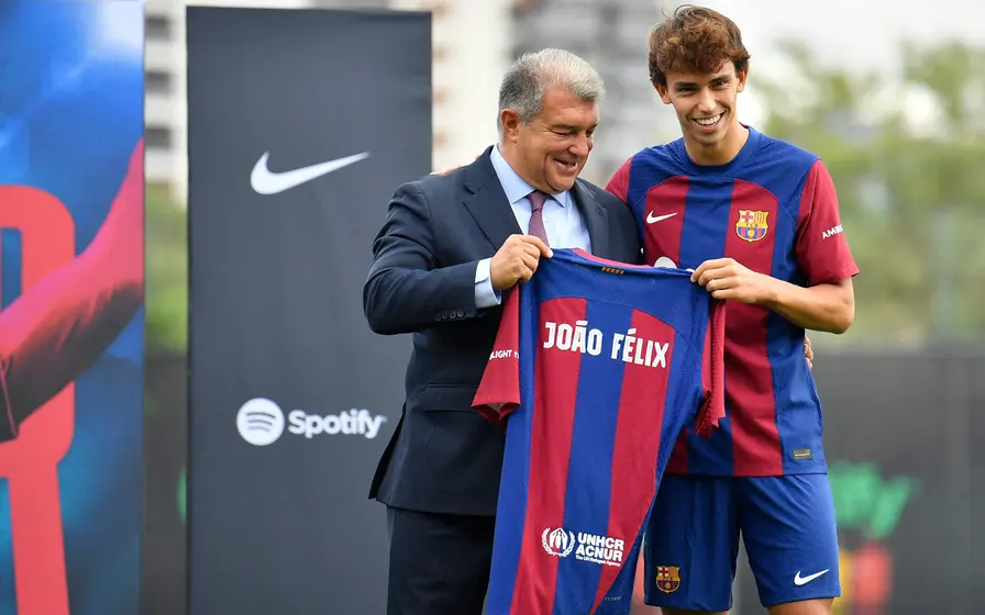 Por que o Barcelona estuda romper contrato milionário com a Nike?