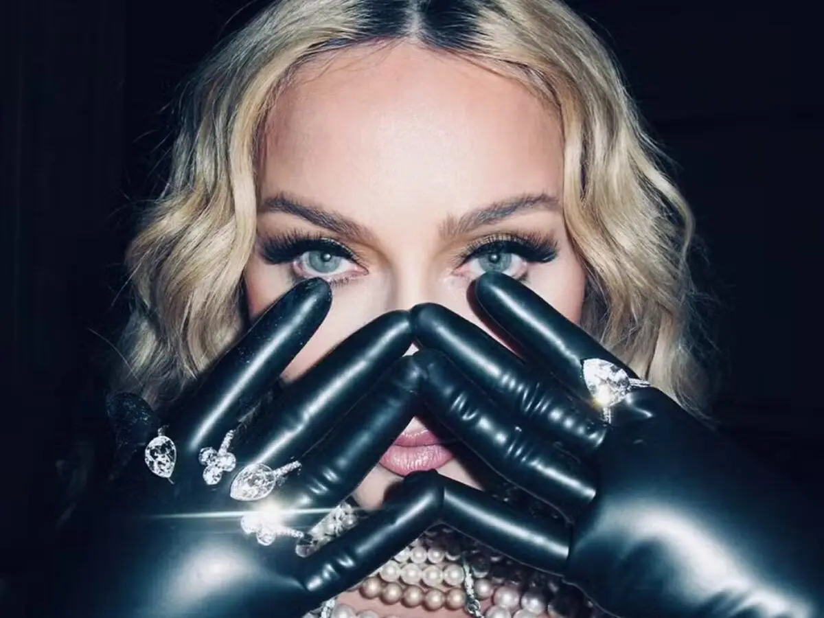 Banco patrocinador confirma vinda de Madonna ao Brasil