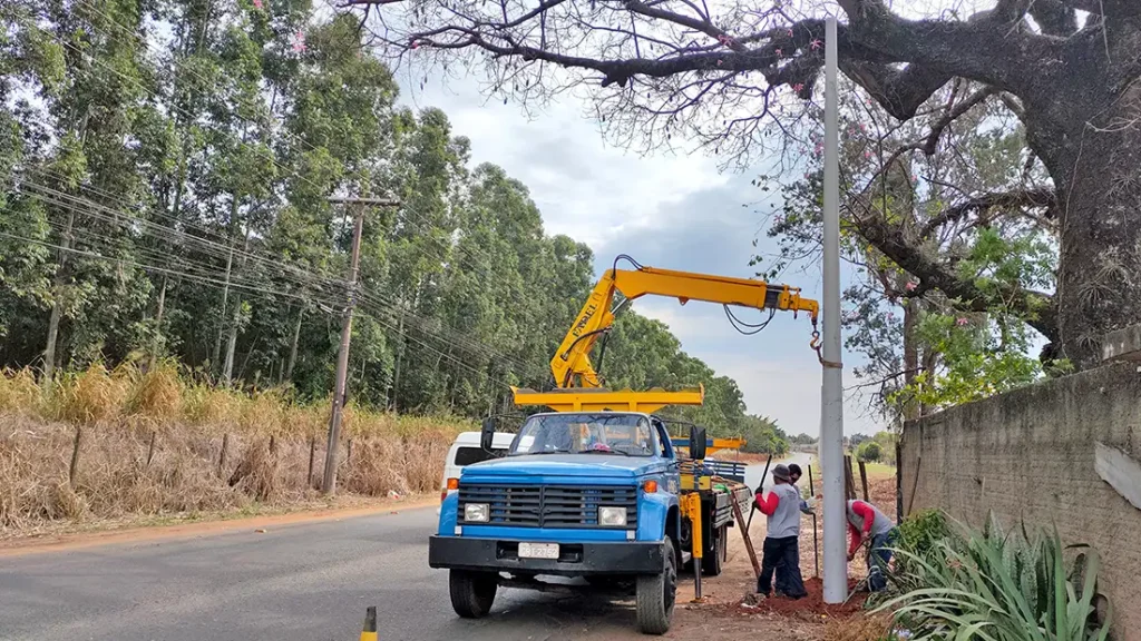 Nova infraestrutura de iluminação começa a ser instalada na Avenida Lorenço Gerbi