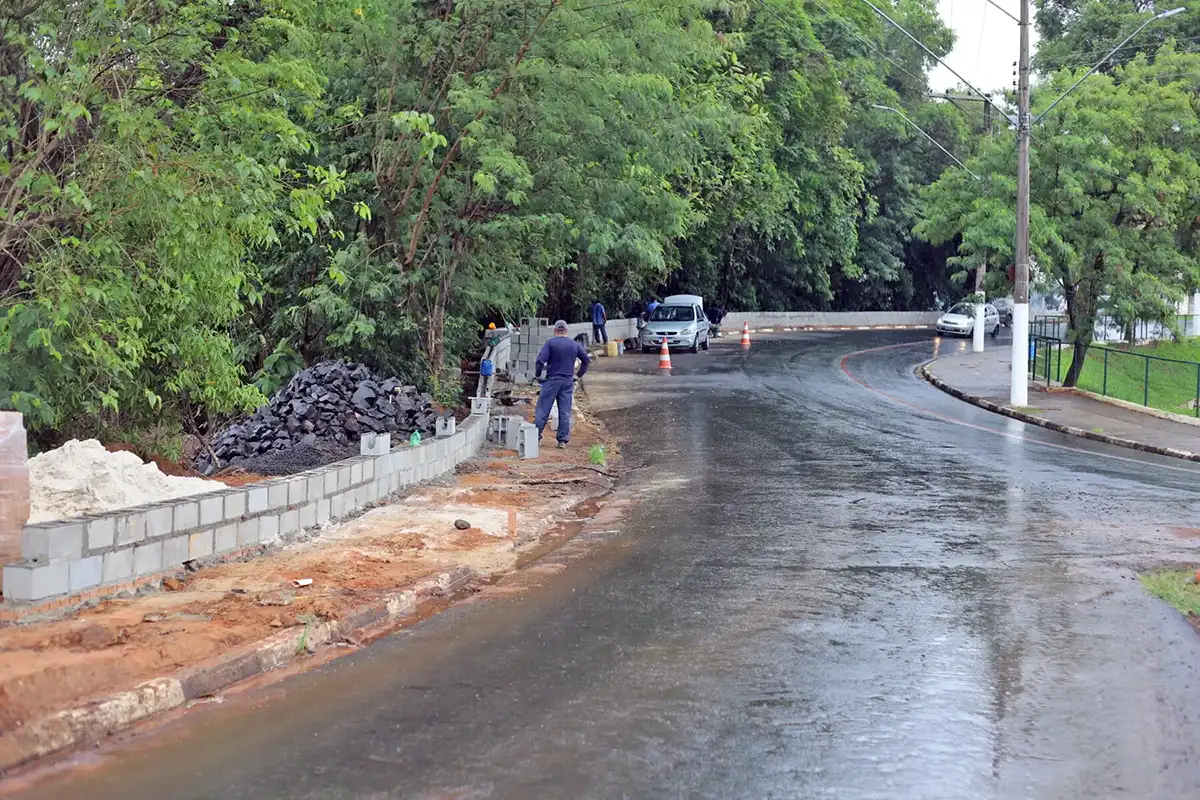 Obras antienchentes são realizadas no Zerão e no Maria Beatriz