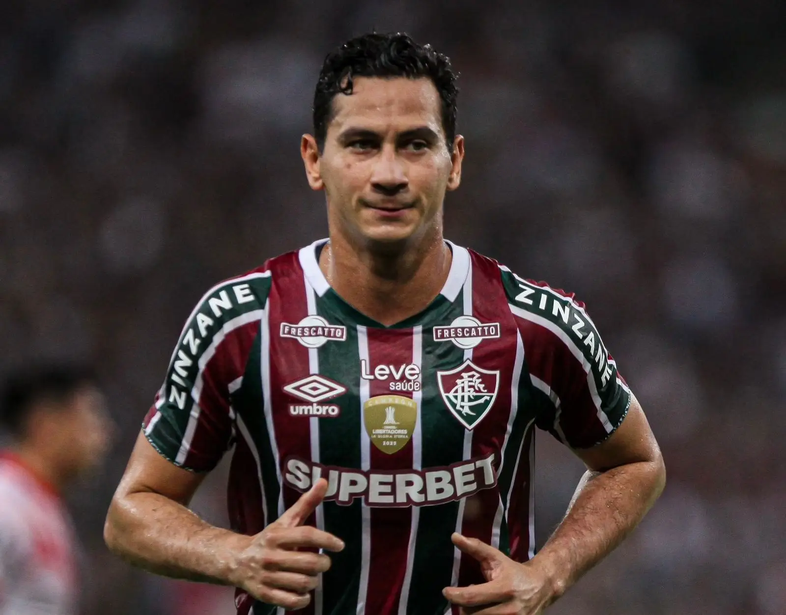 Paulo Ganso, do Fluminense, foi afastado devido a uma inflamação no músculo do coração