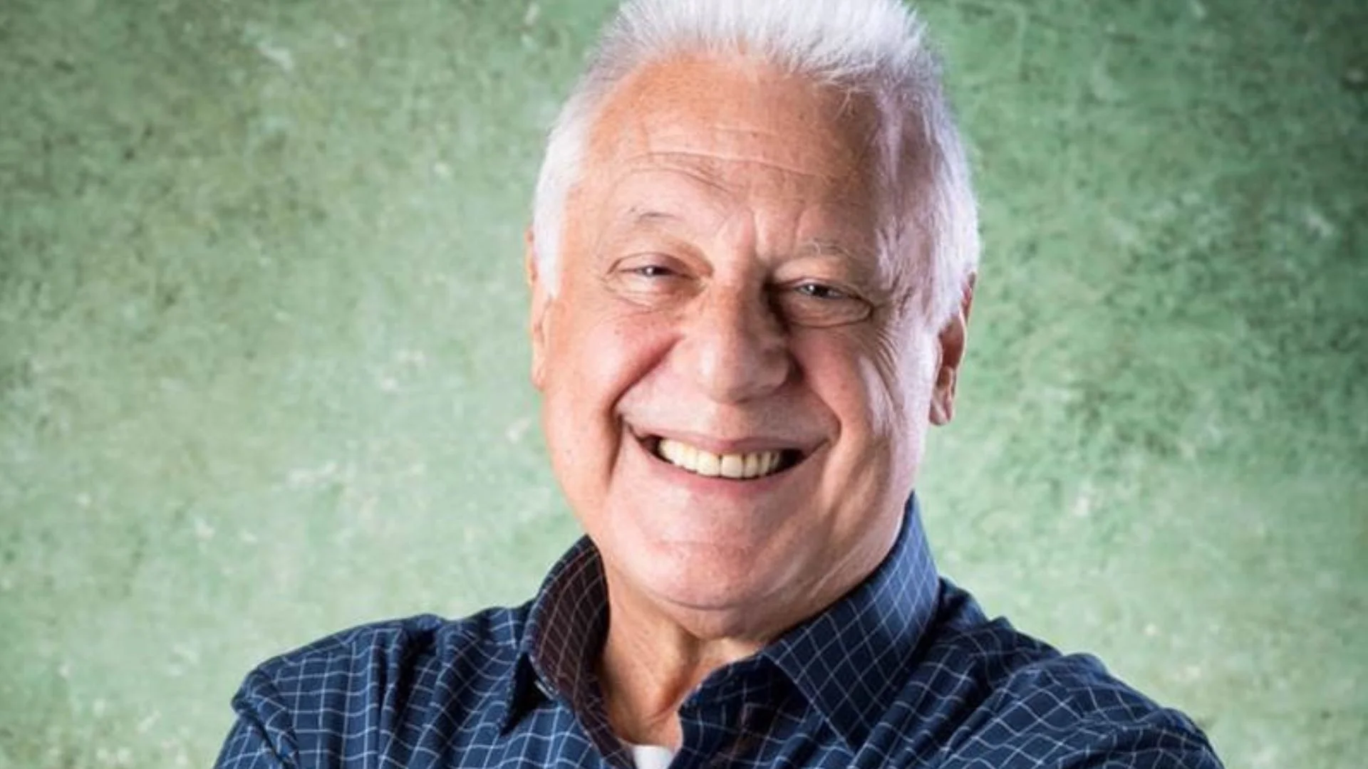 Antônio Fagundes é processado por casal impedido de entrar em peça de teatro após suposto atraso