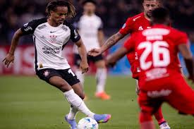 Corinthians empata com América de Cali e se complica na Sul-Americana