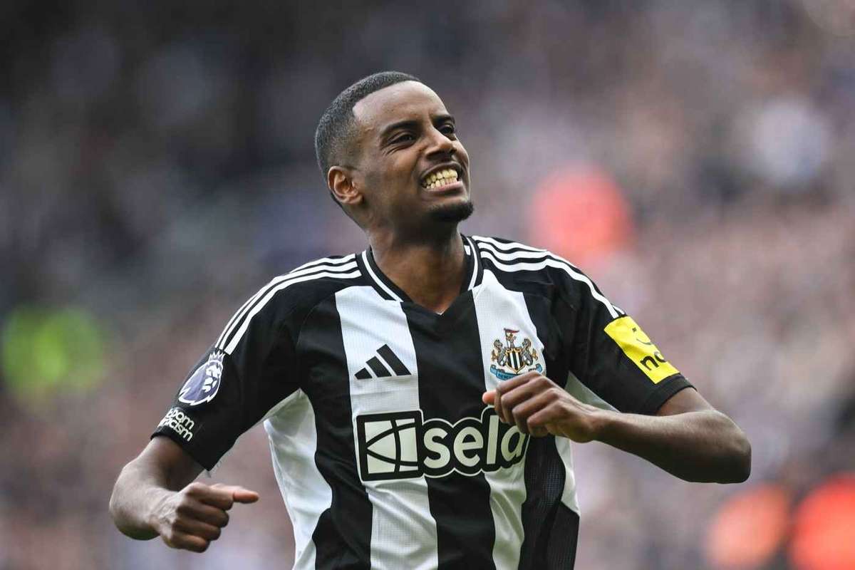 Liverpool Demonstra Interesse em Alexander Isak, do Newcastle, com Proposta Avaliada em 120 Milhões de Libras