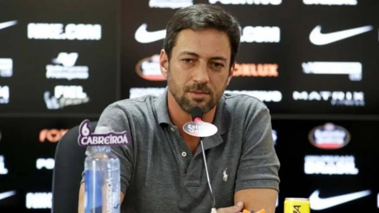 Corinthians Enfrenta Polêmica com Ex-Presidente Acusado de Uso Indevido de Recursos do Clube
