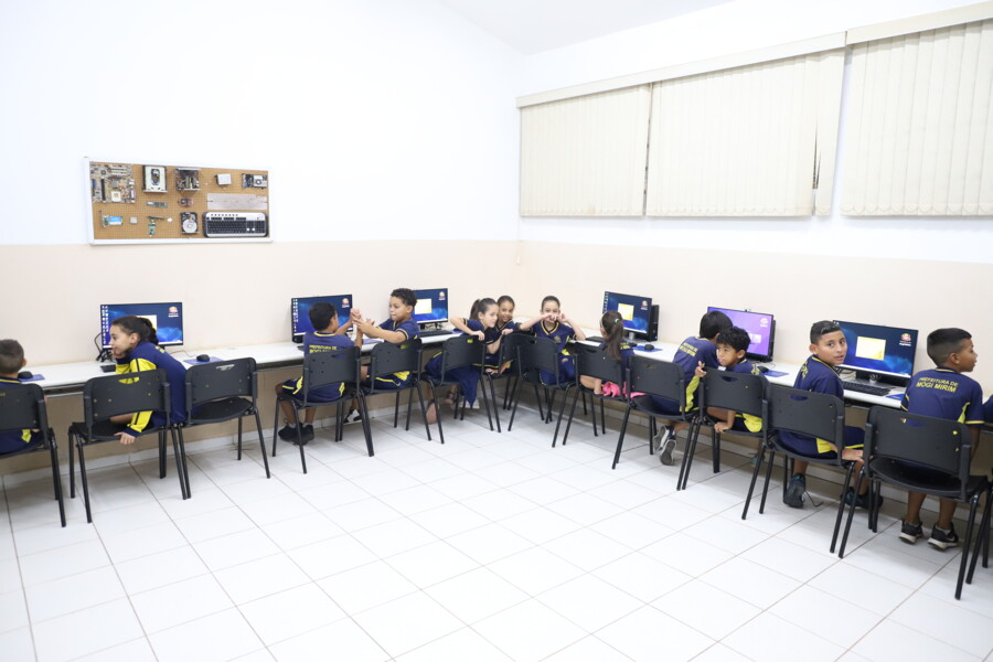 Prefeitura de Mogi Mirim inaugura laboratório de informática no Caic para impulsionar modernização digital nas escolas