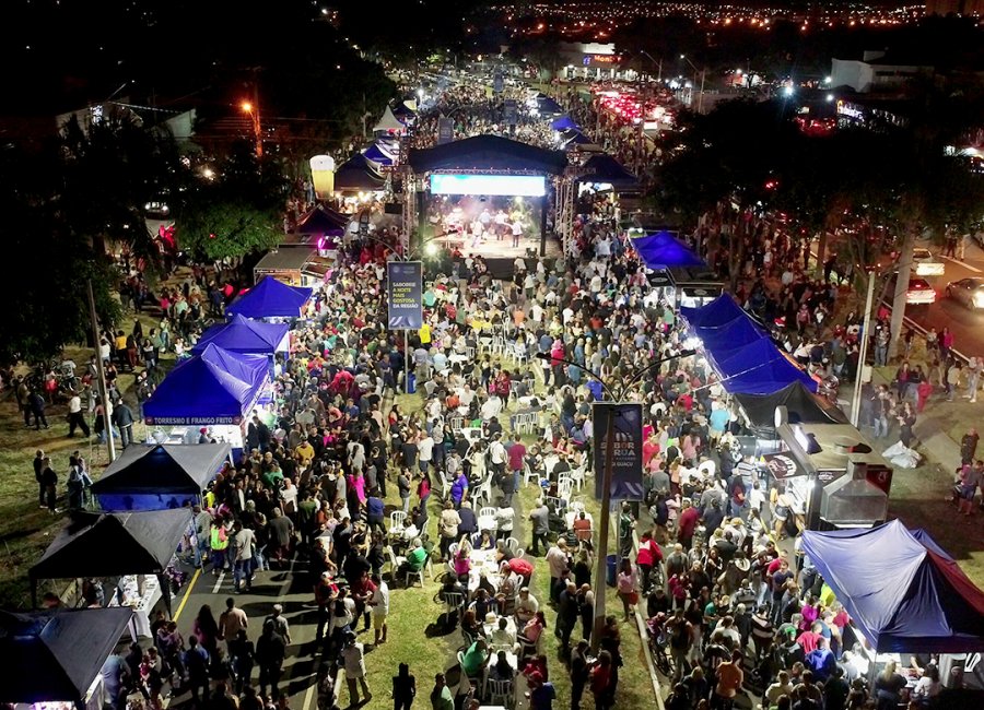 FEIRA NOTURNA TEM EDIÇÕES EXTRAS EM DEZEMBRO!