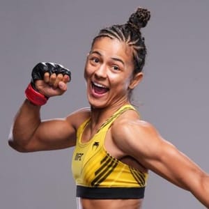 Mineira a um passo da história no UFC