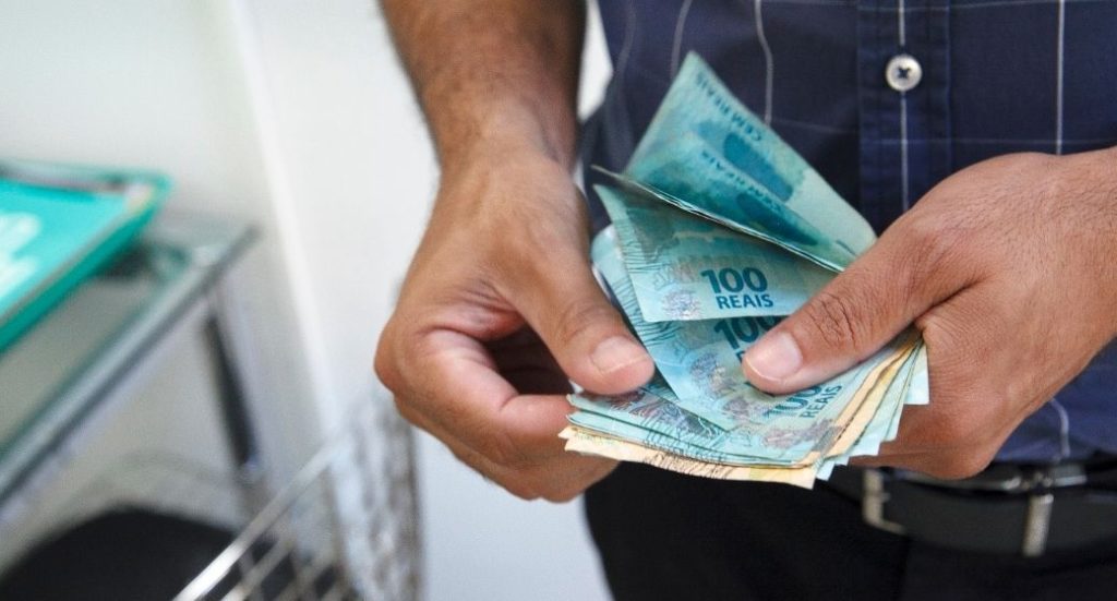 O governo federal anunciou a antecipação do pagamento do 13º 2026 veja quem tem direito!