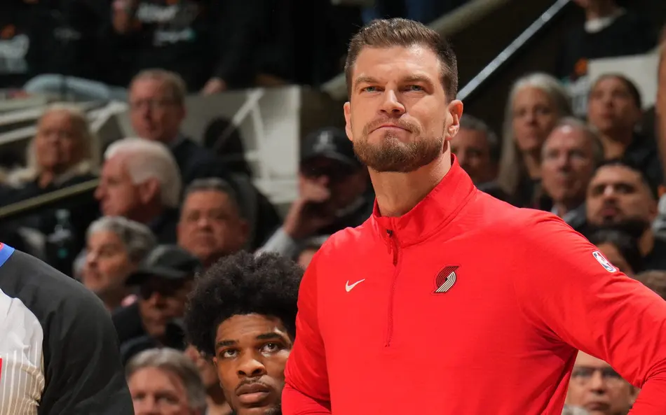 Histórico na NBA! Tiago Splitter vence 1ª como técnico e empata série dos Playoffs
