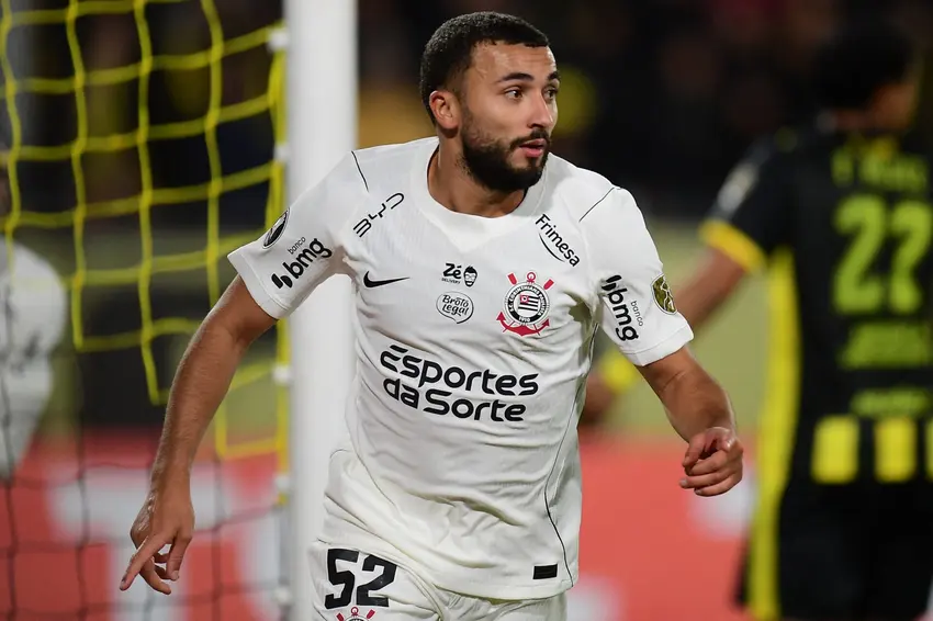Corinthians testa elenco e jovens ganham destaque com Fernando Diniz