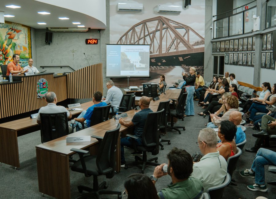 Fórum discute população em situação de rua
