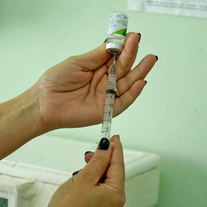 Vacinação contra gripe segue abaixo da meta