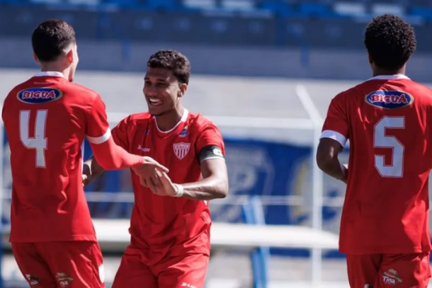 Sapão vence a Santacruzense e segue na briga pela classificação