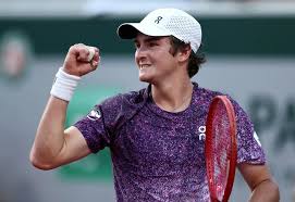 João Fonseca vê posição no ranking ATP ameaçada por Tiafoe