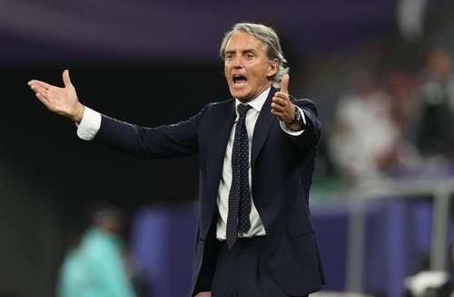 Itália anuncia novo técnico Mancini