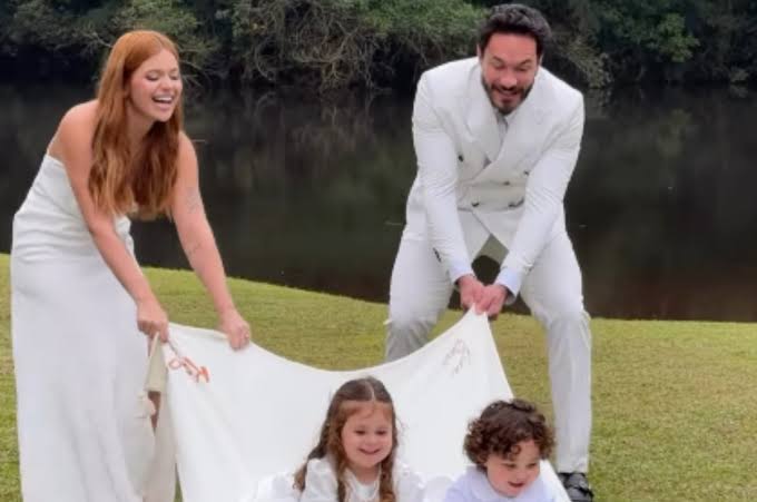 Viih Tube e Eliezer posam antes do casamento
