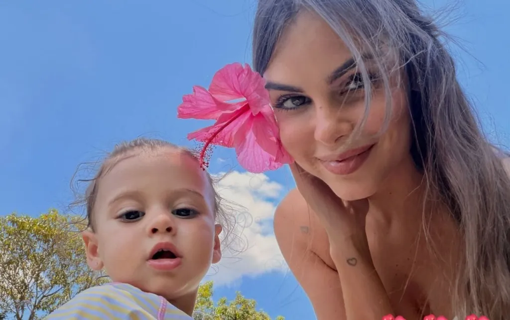 Amanda Kimberlly revela por que Helena não foi aos jogos de Neymar