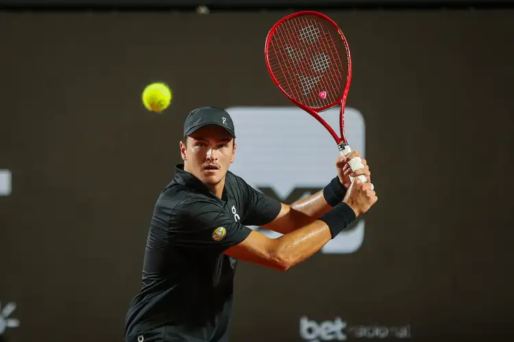 João Fonseca mira top 20 da ATP em Montreal