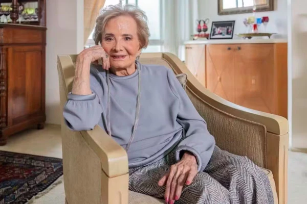 Glória Menezes morre aos 91 anos