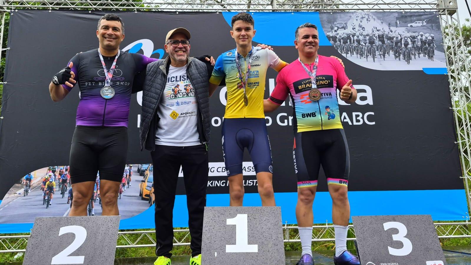 Ciclismo guaçuano sobe ao pódio no ABC