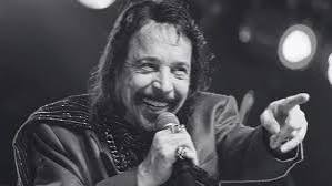 MORRE BENITO DI PAULA, ÍCONE DO SAMBA!