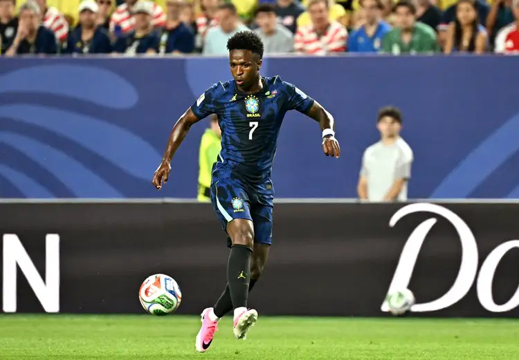 VINI JR. ENTRE OS DESTAQUES DA FIFA
