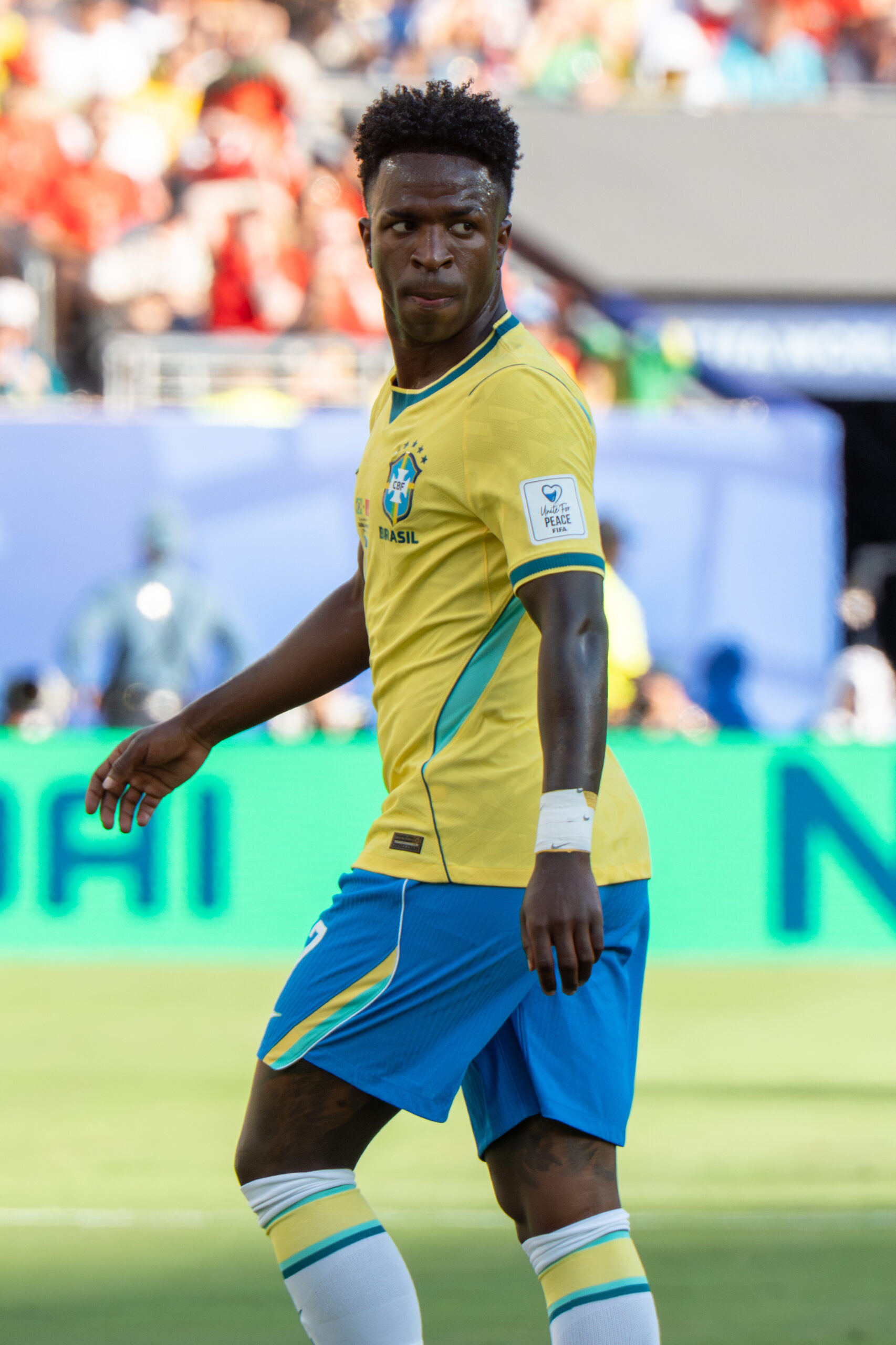 Vinícius Júnior com a camisa da Seleção Brasileira durante partida contra Marrocos em 2026, foto de arquivo