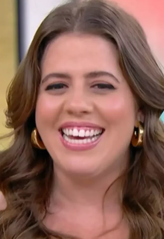 Tati Machado anuncia sua primeira gravidez