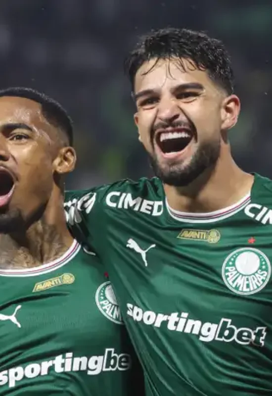 Palmeiras recusa R$ 300 milhões e segura titulares