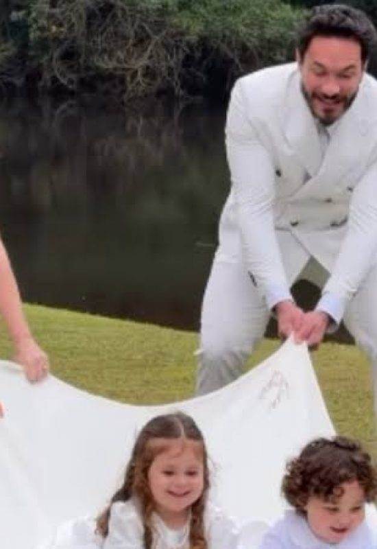 Viih Tube e Eliezer posam antes do casamento