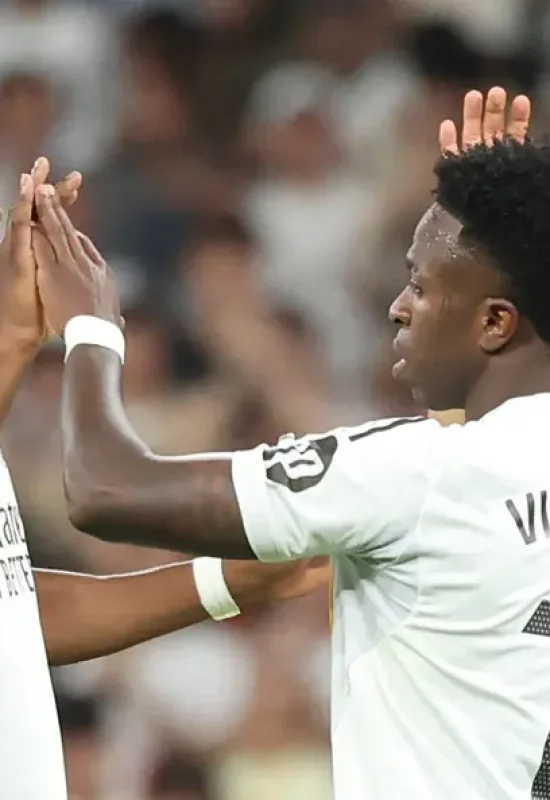 Manchester United mira Tchouaméni para reforçar meio-campo