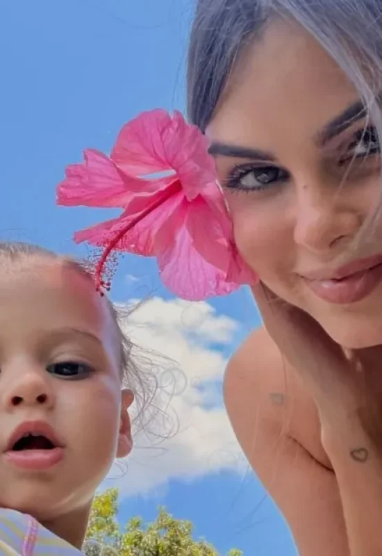 Amanda Kimberlly revela por que Helena não foi aos jogos de Neymar