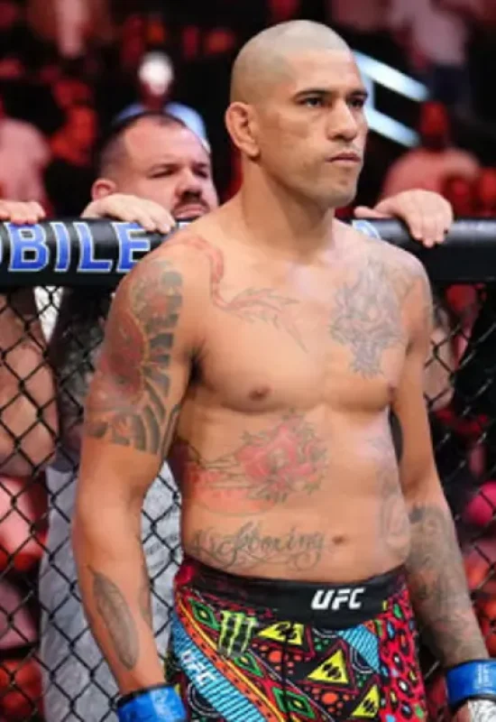 UFC Casa entra para a história com noite pera Brancfeita de nocautes
