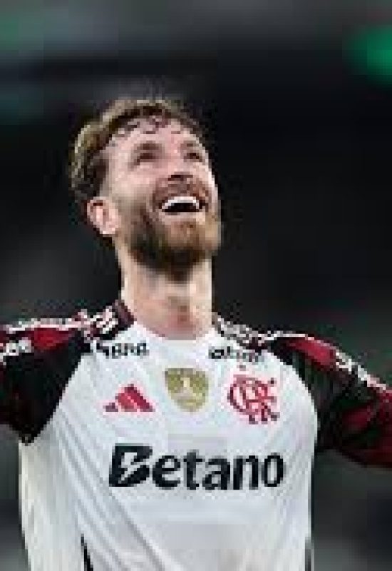 Léo Pereira será titular em teste do Brasil contra a França