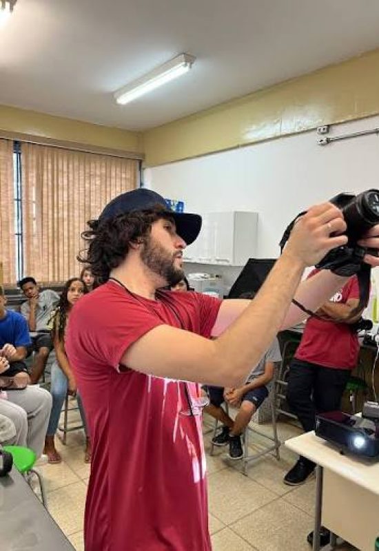 Oficina gratuita ensina fotografia de produtos em Mogi Mirim