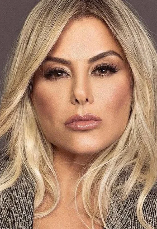 POLIANA ROCHA DESMENTI FOFOCA ENVOLVENDO VIRGINIA FONSECA