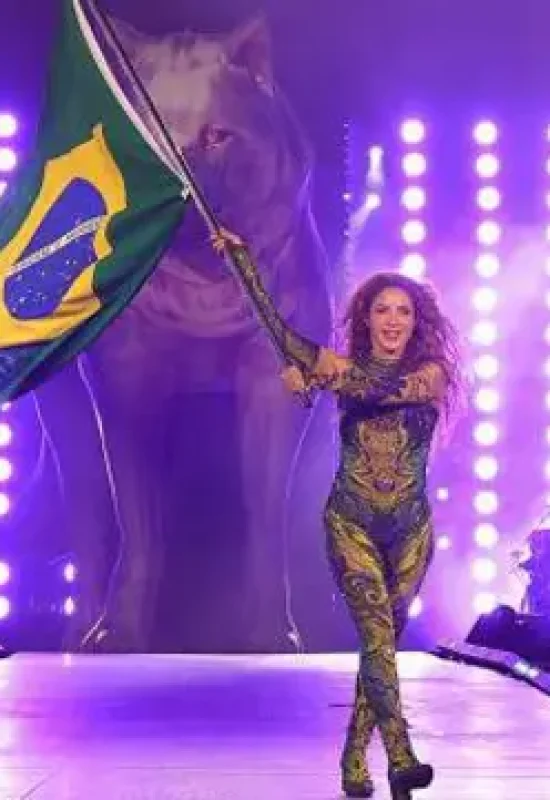 Shakira emociona e brilha em noite inesquecível no Rio