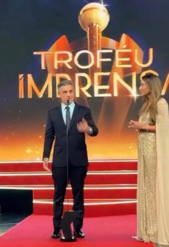 TROFÉU IMPRENSA: GLOBO INVADE O SBT!